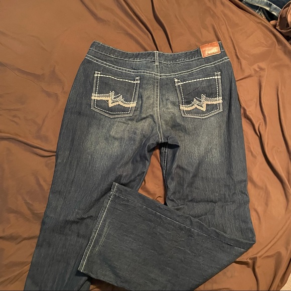 Maurices Jeans - Picture 2 of 4